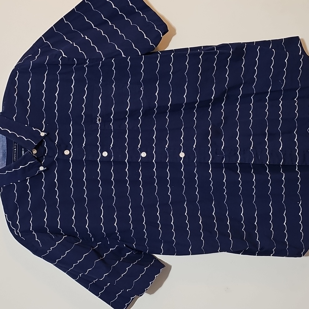 Crown & Ivy Mens Navy Waves Button Down Shirt Sz L Classic Fit Cotton
